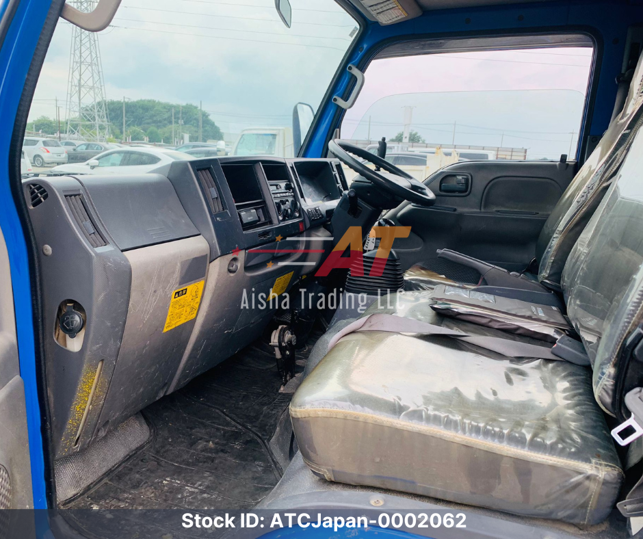2013 Isuzu Elf